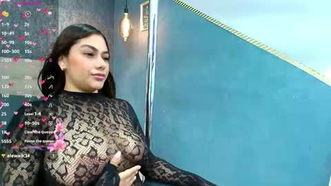 hilary_evanss online show from May 12, 3:14 am