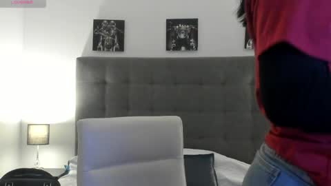 hilary_tailor online show from February 28, 11:11 am