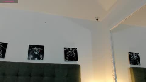 hilary_tailor online show from March 14, 11:15 am