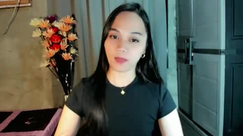 hilarymolly online show from February 13, 10:06 pm