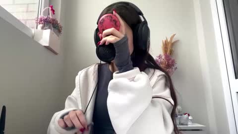 Snapshot of hildredmabray chatting on October 15, 1:22 pm Hi Im Elizabeth online show from October 15, 1:22 pm