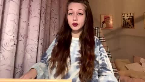 Snapshot of hildredmabray chatting on November 2, 3:36 pm Hi Im Elizabeth online show from November 2, 3:36 pm