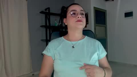 Miranda online show from December 20, 1:25 am