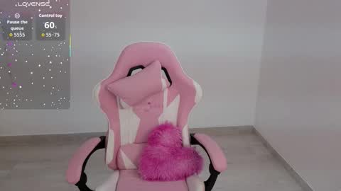 Snapshot of hime_ko chatting on December 2, 11:26 am Hime ko online show from December 2, 11:26 am