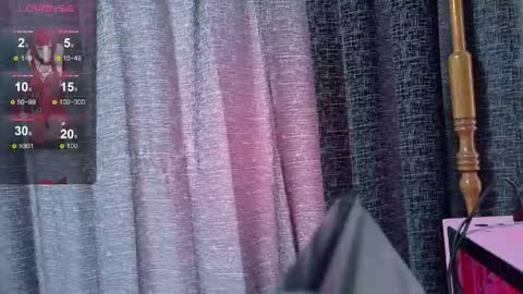 Inori Independent model online show from April 25, 6:49 pm