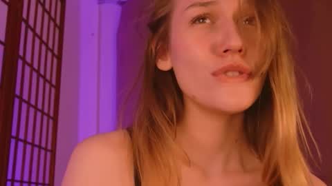 Hina online show from December 28, 2:42 pm