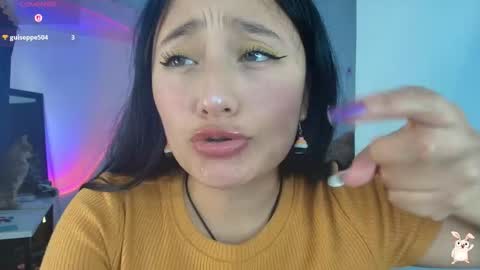 hinata online show from December 17, 8:48 pm