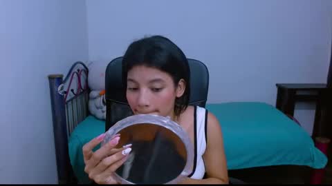 Snapshot of hinata_9 chatting on November 3, 9:16 pm 0600AM-1100AM - online show from November 3, 9:16 pm