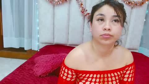 hinata lee online show from December 24, 12:00 pm