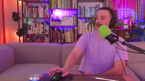 HipsterTrash Clark one half of Task Manager online show from June 25, 8:35 pm