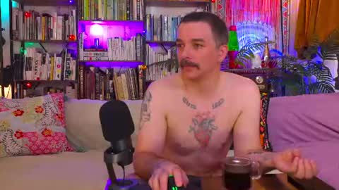HipsterTrash Clark one half of Task Manager online show from July 4, 8:31 am