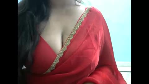 Snapshot of hisslust chatting on December 4, 7:11 pm hisslust online show from December 4, 7:11 pm