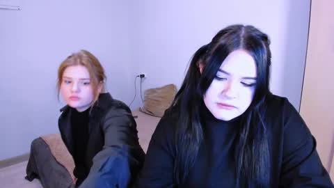 Dina online show from November 7, 8:03 am