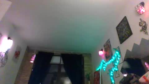 hknox714 online show from November 23, 2:22 am