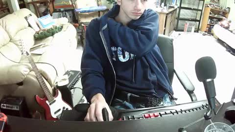 Snapshot of hoboayoyo chatting on December 29, 2:17 am Hentai man online show from December 29, 2:17 am