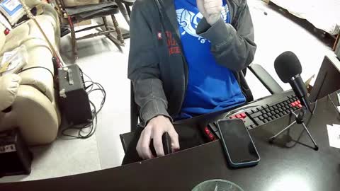 Snapshot of hoboayoyo chatting on February 28, 11:01 pm Hentai man online show from February 28, 11:01 pm