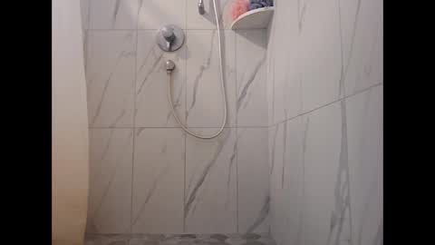 hockeyjock17 online show from February 28, 5:25 pm