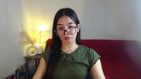 hoe_freesia online show from July 1, 2:24 am