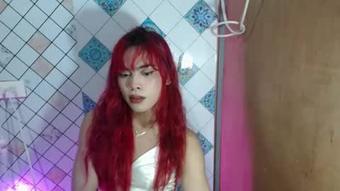 Snapshot of hoelyaurora chatting on February 24, 7:12 pm Aurora3 online show from February 24, 7:12 pm