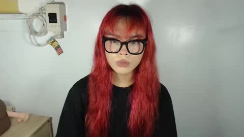 Snapshot of hoelyaurora chatting on March 10, 2:00 pm Aurora3 online show from March 10, 2:00 pm