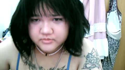 Benee3 online show from March 18, 5:54 am