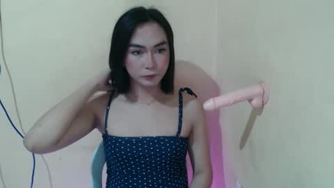 Kim3 online show from May 15, 11:39 am
