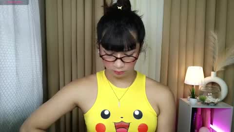 Hoelymorri online show from January 12, 6:51 am