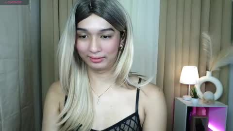 Hoelymorri online show from January 19, 2:26 am