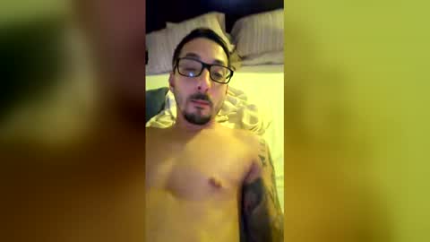 Snapshot of hoeskii chatting on February 10, 2:15 am hoeskii online show from February 10, 2:15 am