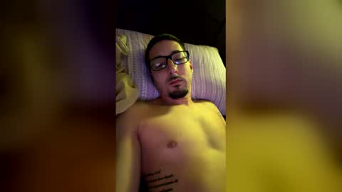 Snapshot of hoeskii chatting on March 2, 5:08 am hoeskii online show from March 2, 5:08 am