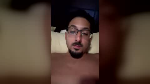 Snapshot of hoeskii chatting on July 18, 1:10 am hoeskii online show from July 18, 1:10 am