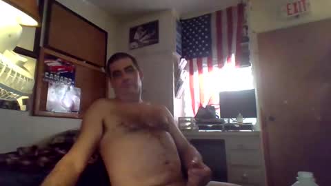 Snapshot of hoglegg99384194 chatting on January 10, 1:21 am hoglegg99384194 online show from January 10, 1:21 am