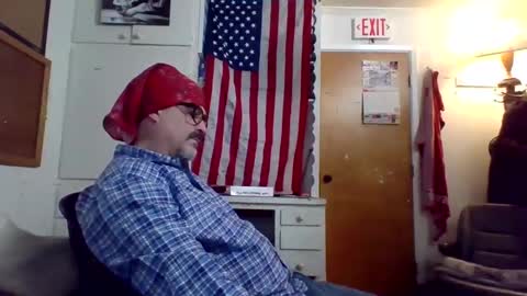 Snapshot of hoglegg99384194 chatting on March 7, 9:18 am hoglegg99384194 online show from March 7, 9:18 am