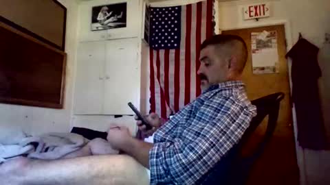 Snapshot of hoglegg99384194 chatting on September 12, 3:01 pm hoglegg99384194 online show from September 12, 3:01 pm