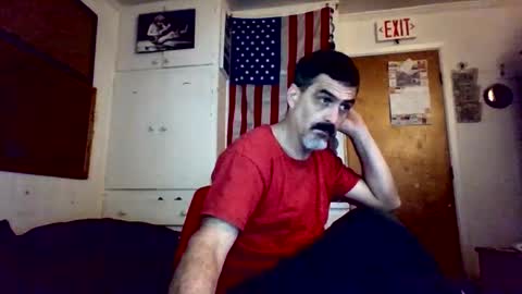 Snapshot of hoglegg99384194 chatting on October 8, 10:35 am hoglegg99384194 online show from October 8, 10:35 am