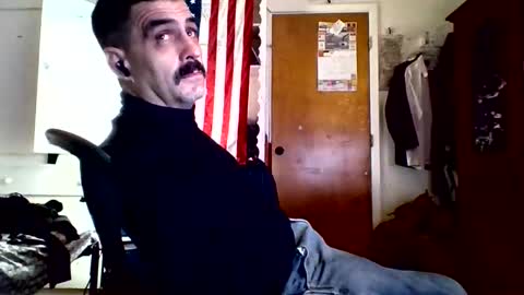 Snapshot of hoglegg99384194 chatting on November 10, 4:22 am hoglegg99384194 online show from November 10, 4:22 am