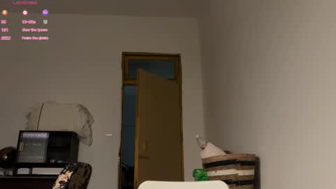 Snapshot of hola_sunflower chatting on October 20, 6:08 pm amy online show from October 20, 6:08 pm