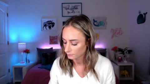 Holi Hurricane online show from December 2, 4:20 am