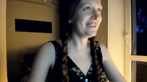 holistic_woman online show from July 18, 8:23 pm