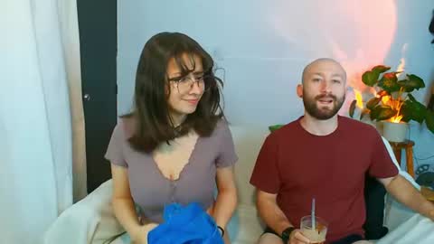 Holly and Honey online show from July 10, 11:18 pm