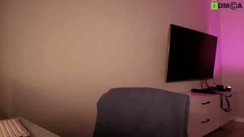 Snapshot of hollyextra chatting on November 20, 11:37 pm hollyextra online show from November 20, 11:37 pm