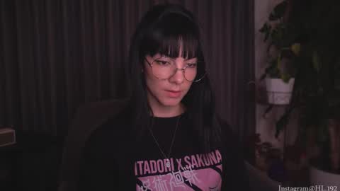 Snapshot of hollylinder_ chatting on November 12, 2:34 am Holly Linder online show from November 12, 2:34 am