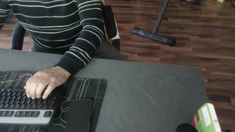 hollymollysucker online show from February 12, 1:59 pm