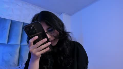 Snapshot of hollypeach_ chatting on May 19, 1:56 am hollypeach_ online show from May 19, 1:56 am