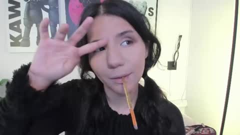 Snapshot of hollypeach_ chatting on June 16, 7:27 pm hollypeach_ online show from June 16, 7:27 pm