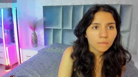 Snapshot of hollypeach_ chatting on July 6, 7:38 pm hollypeach_ online show from July 6, 7:38 pm