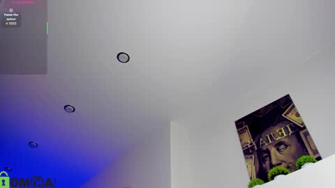 Snapshot of hollyray_ chatting on November 2, 1:08 am Holly online show from November 2, 1:08 am