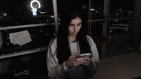 hollyshit_ online show from March 7, 1:42 am