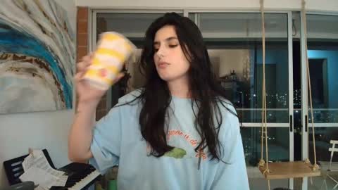 hollyshit_ online show from November 13, 11:58 pm