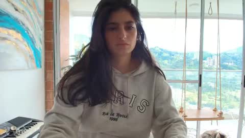 hollyshit_ online show from May 18, 7:41 pm